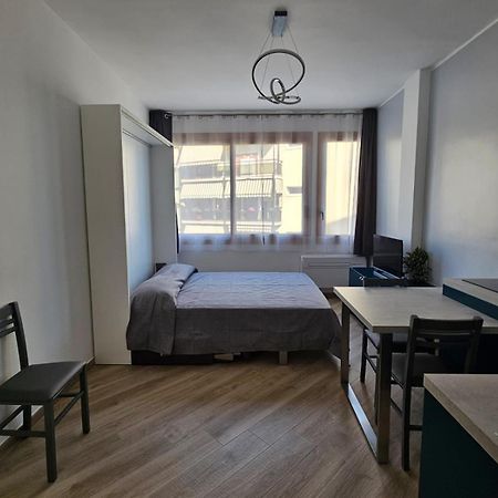Casa Al Mare Angela Apartment Ventimiglia Bagian luar foto